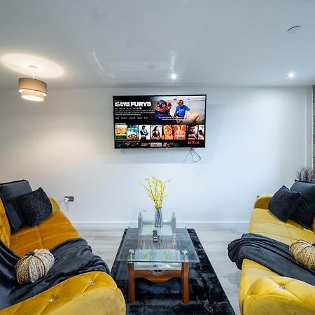 Bv Spacious 1-Bedroom Apartment Close To Town Center - Sleeps 6 Bradford  Luaran gambar