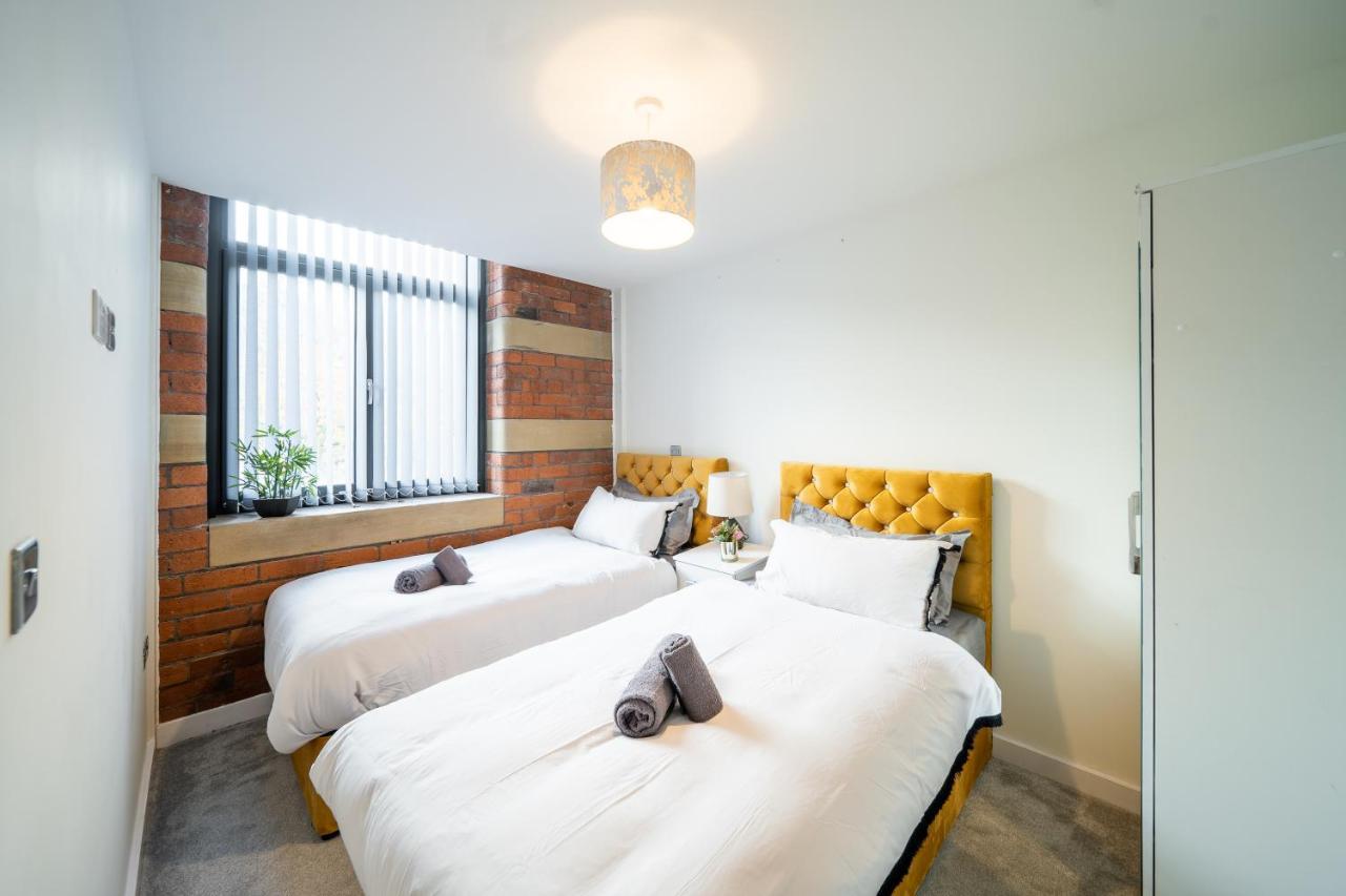Bv Spacious 1-Bedroom Apartment Close To Town Center - Sleeps 6 Bradford  Luaran gambar