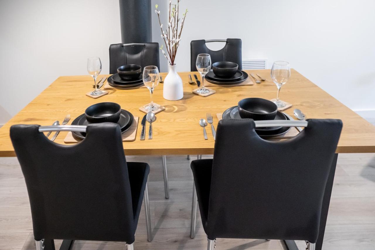 Bv Spacious 1-Bedroom Apartment Close To Town Center - Sleeps 6 Bradford  Luaran gambar